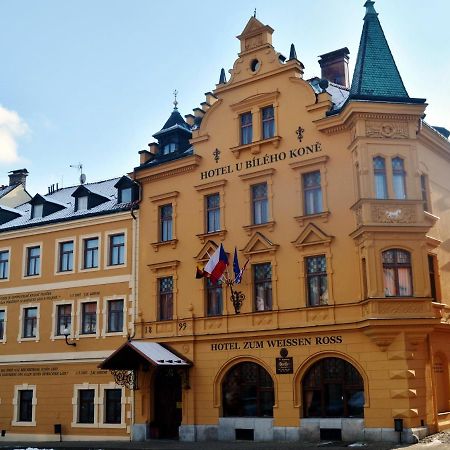 Hotel U Bileho Kone Loket Kültér fotó