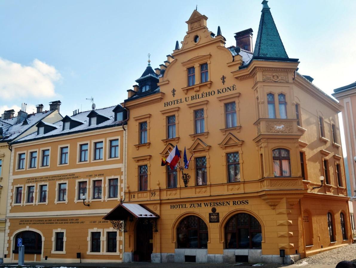 Hotel U Bileho Kone Loket Kültér fotó