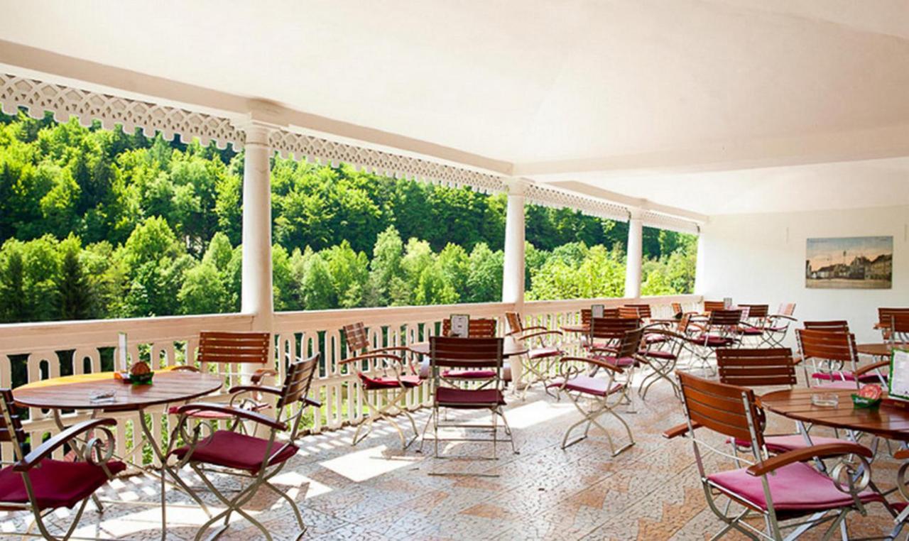 Hotel U Bileho Kone Loket Kültér fotó